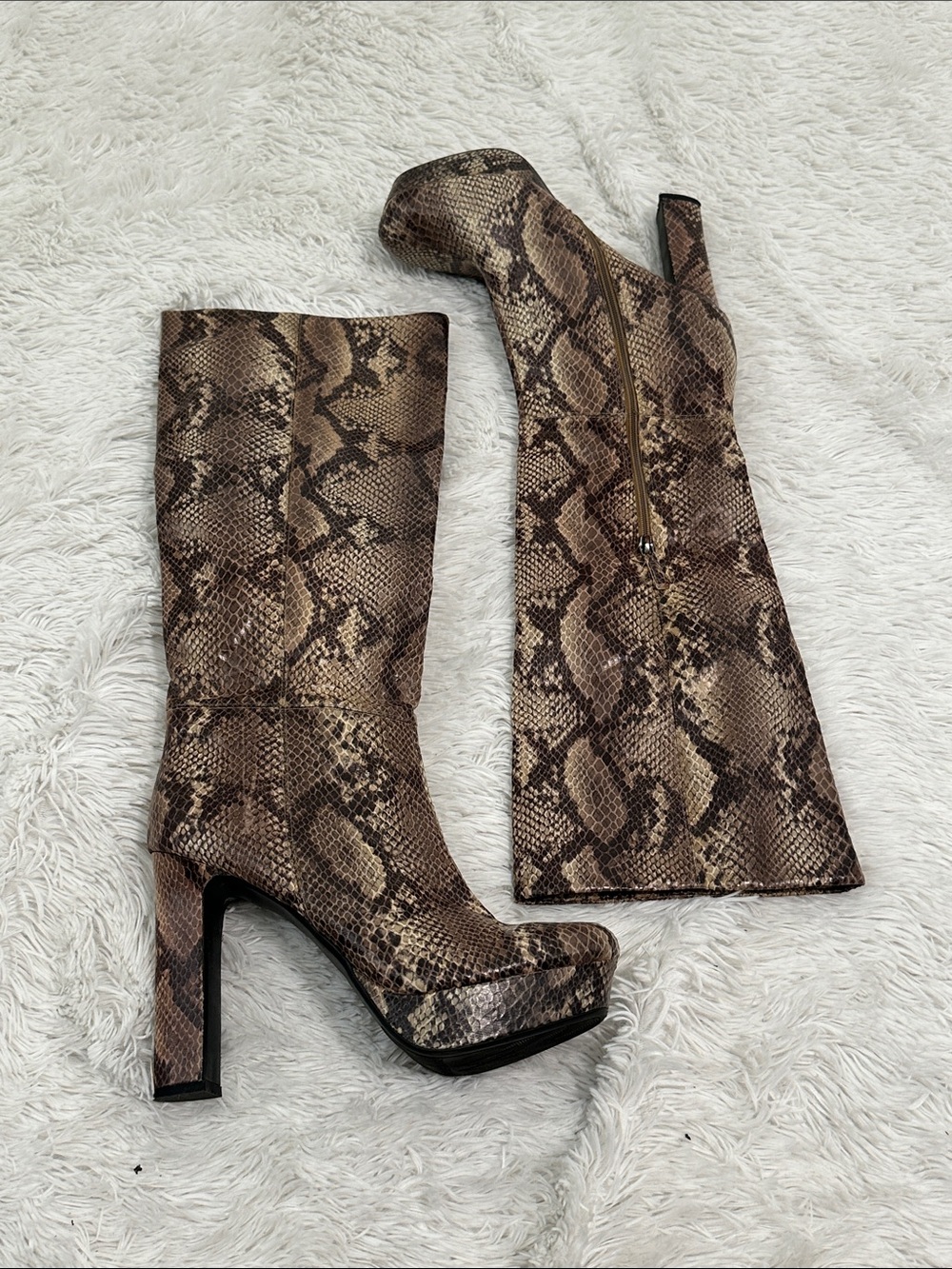 🍋 Worthington Knee High Snakeskin Boots